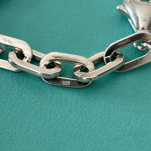SOLD Tiffany Vintage Flat Oval Link Bracelet - Picture 5 of 6